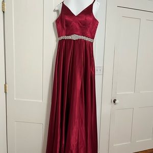 Size 4 womens formal gown!